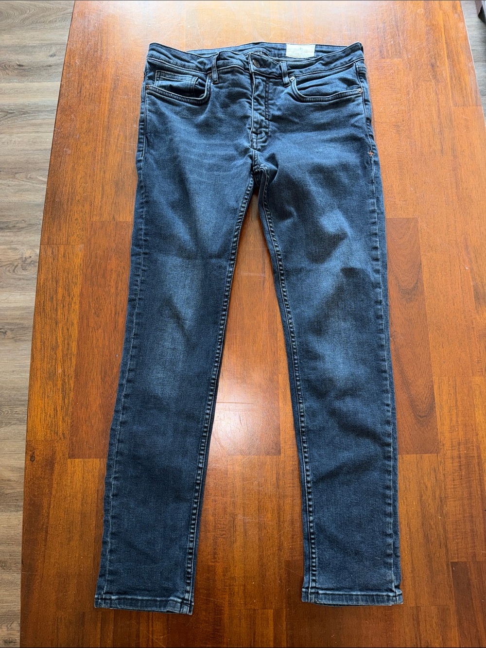 Imogene & Willie Dark Blue Wash Straight leg Stretch Jeans. Size 30.